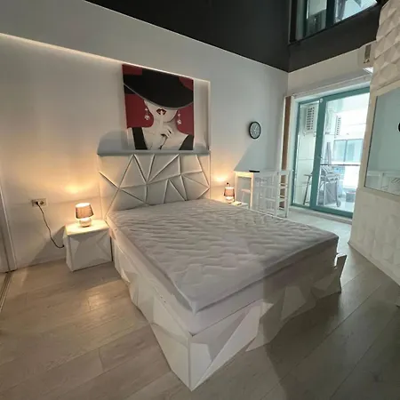 Zev Promenada 95